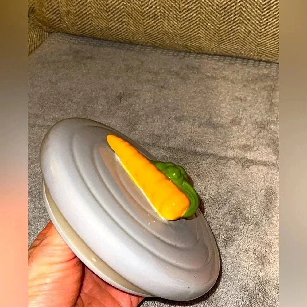 Vintage 1996 Bugs Bunny Brand Ceramic Canister/Cookie Jar Warner Brothers - Picture 8 of 9